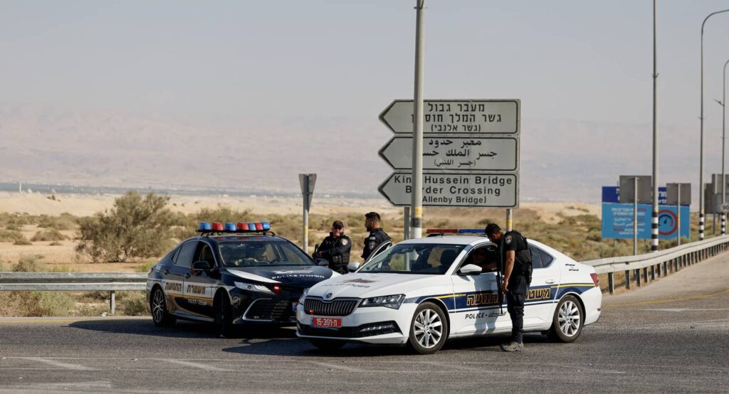 Israeli police officers near the scene of a terrorist attack at the Allenby Bridge Border Crossing, September 18, 2025. Photo credit: REUTERS/Oren Ben Hakoon.